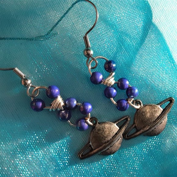 Handmade 'Saturn' Earrings - Picture 6 of 6